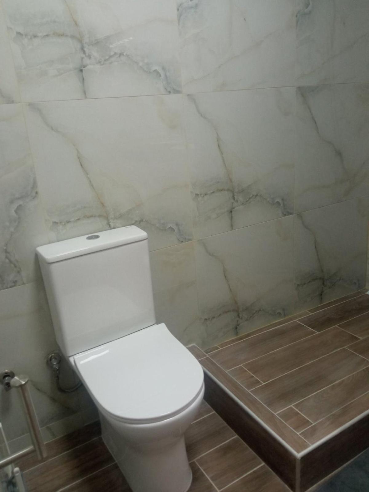 Polit Luxury Aprt 2 Bedrooms Salonicco Esterno foto