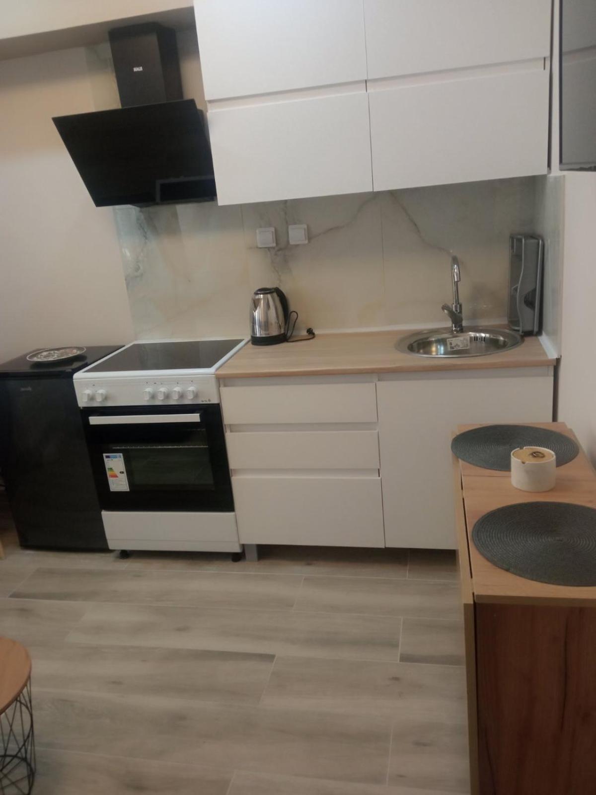 Polit Luxury Aprt 2 Bedrooms Salonicco Esterno foto